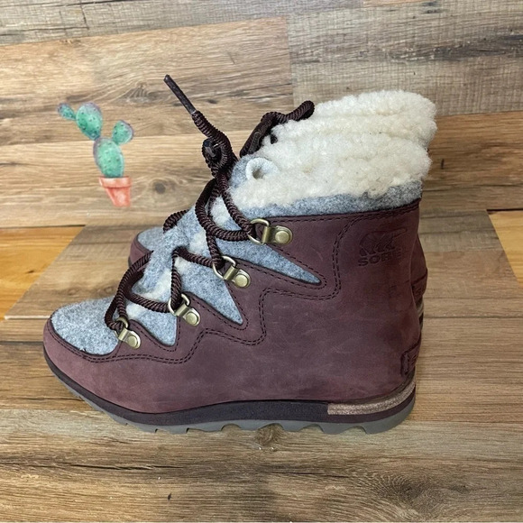 Sorel Cattail Alpine Winter Boots Womens Size 6M fuzzy suede boho like new - Picture 4 of 10